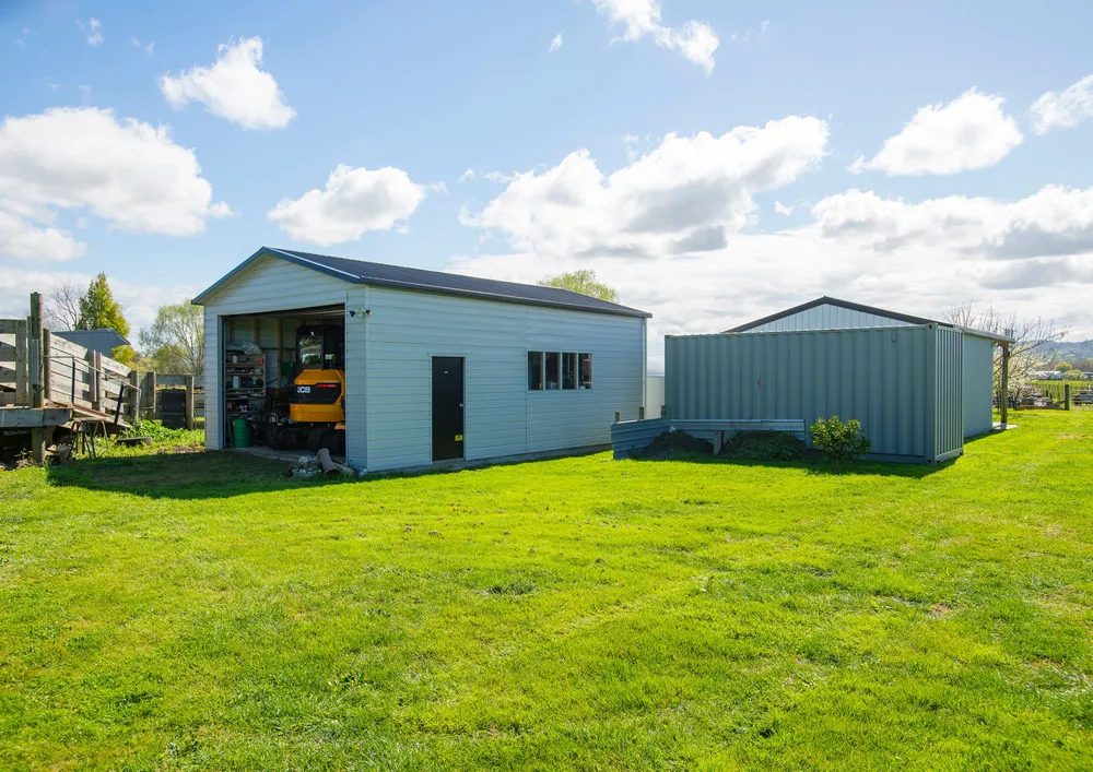 Photos of 82 Hansen Road