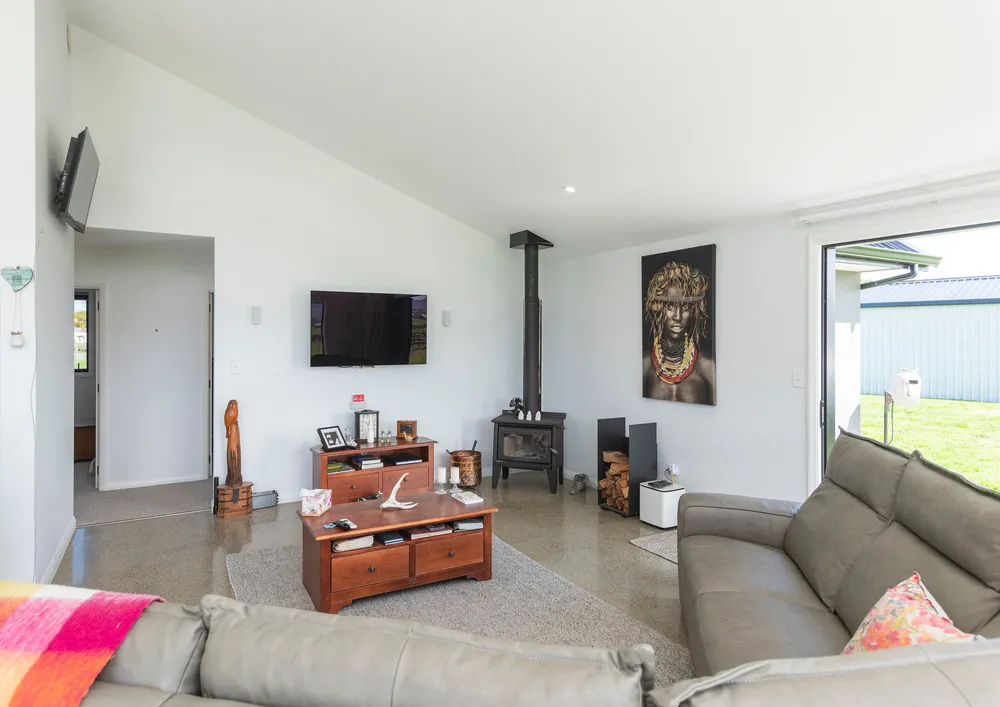 Photos of 82 Hansen Road