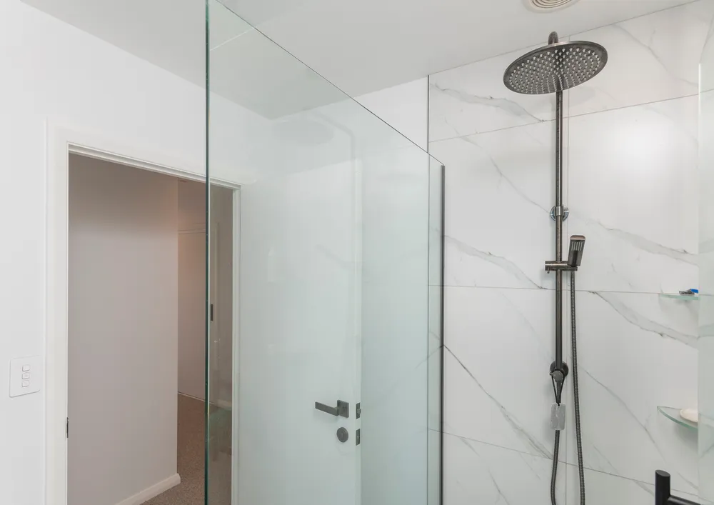 Photos of 82 Hansen Road