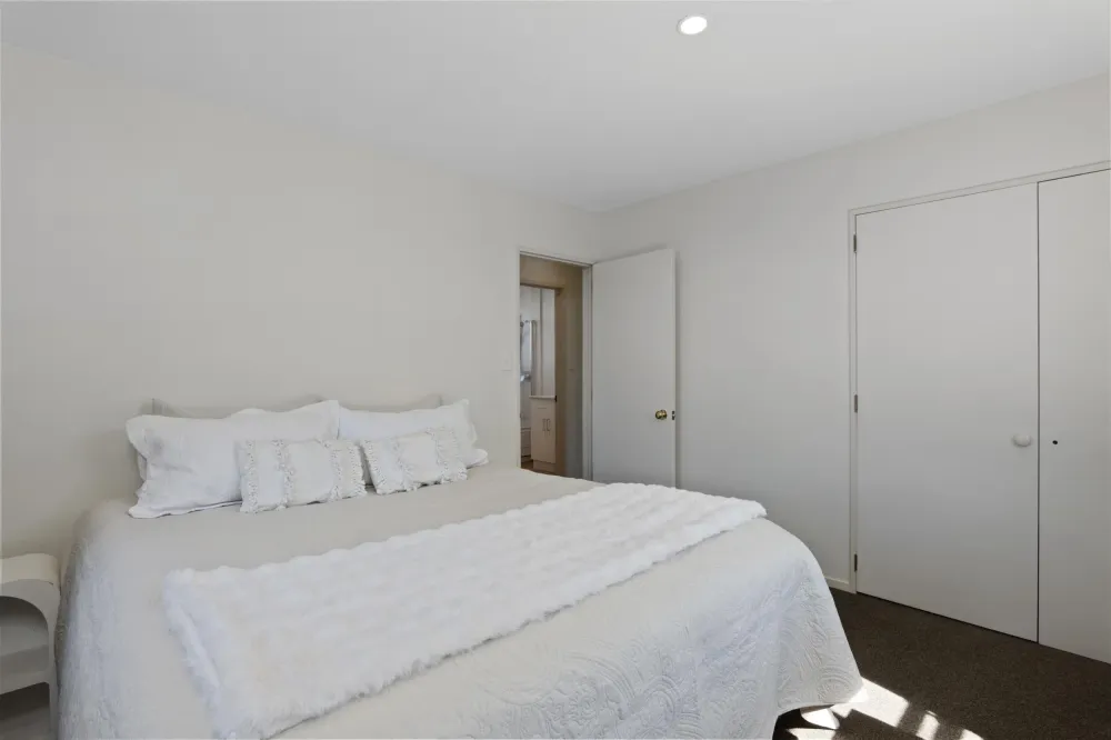 Photos of 464 Marine Parade