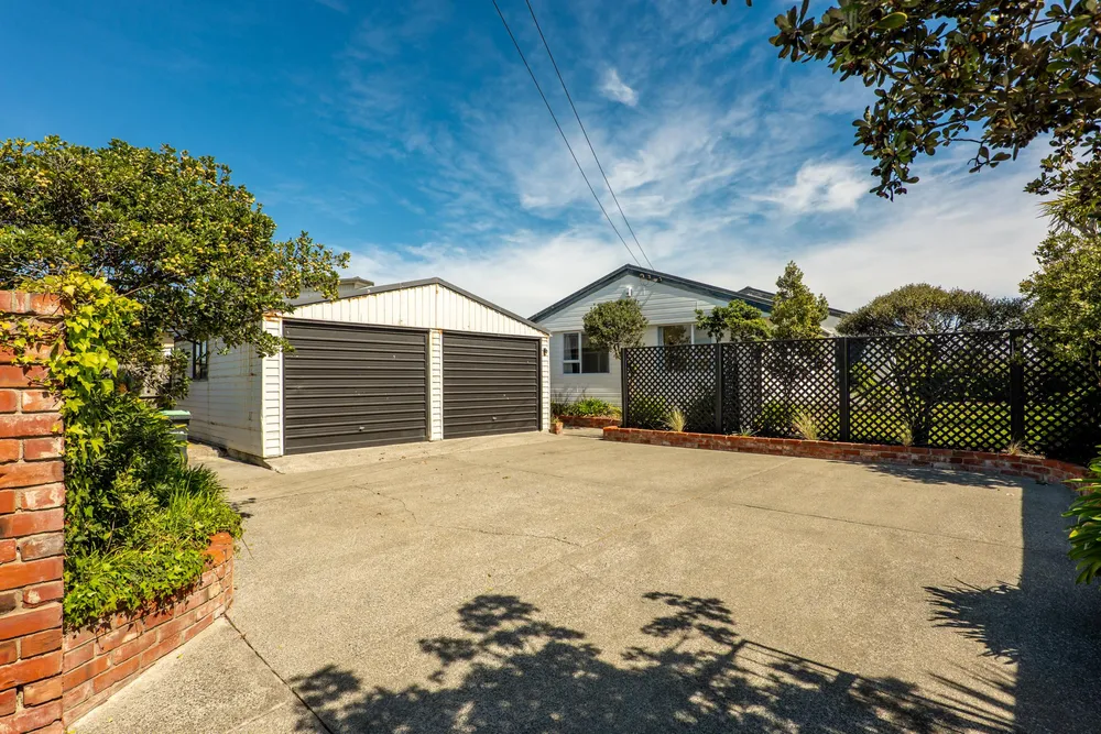 Photos of 464 Marine Parade