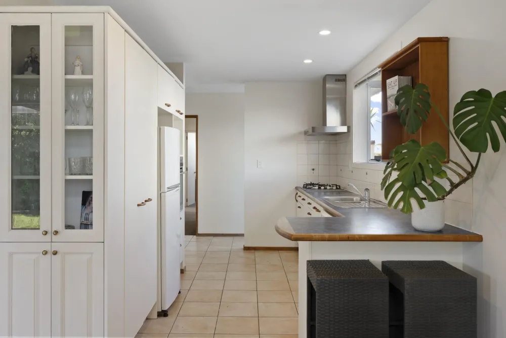 Photos of 464 Marine Parade