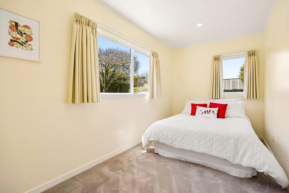 Photos of 36 Waller Avenue