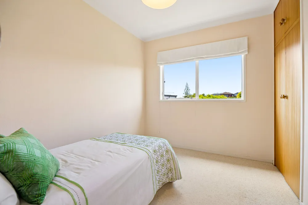 Photos of 36 Waller Avenue
