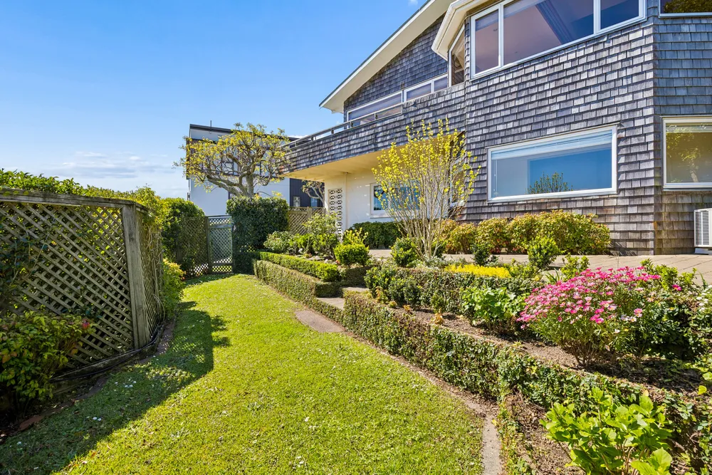 Photos of 36 Waller Avenue