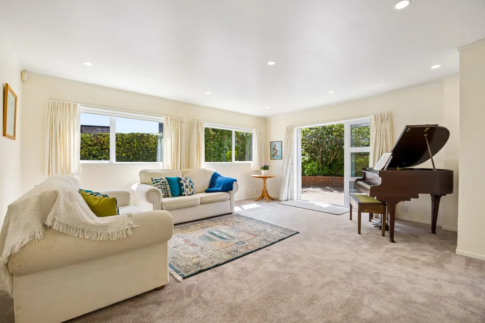 Photos of 36 Waller Avenue