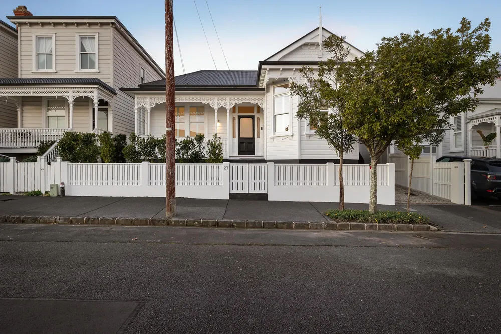 Photos of 27 Prosford Street