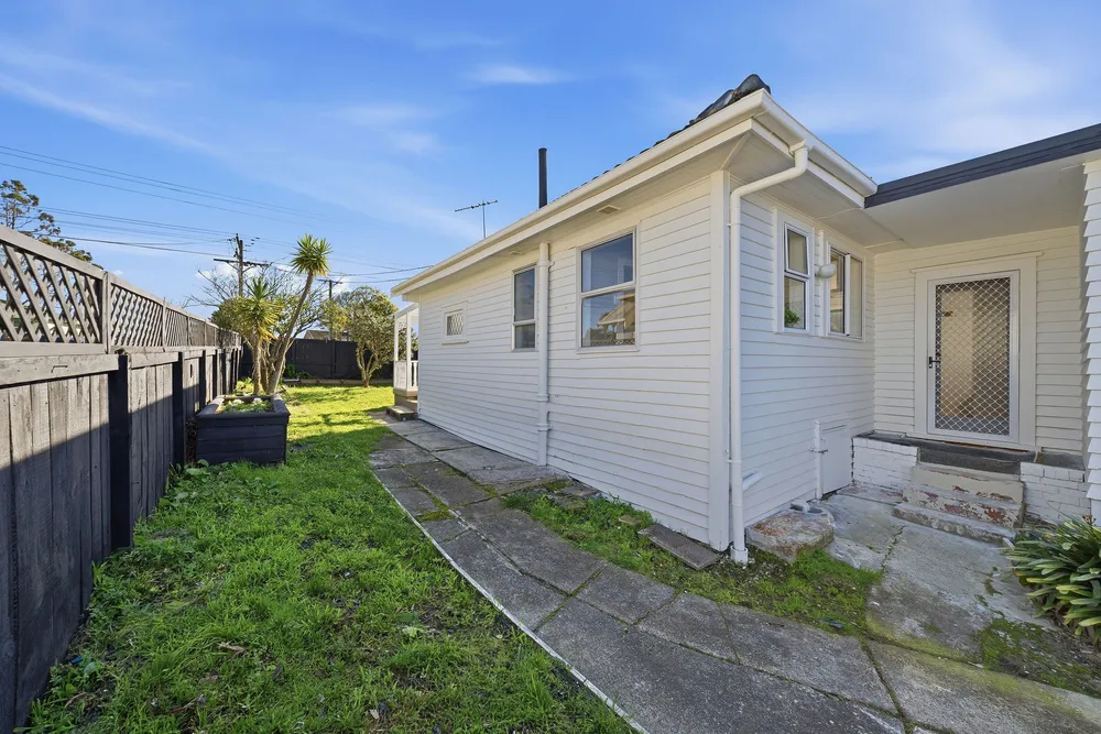 Photos of 1/44 Titirangi Road