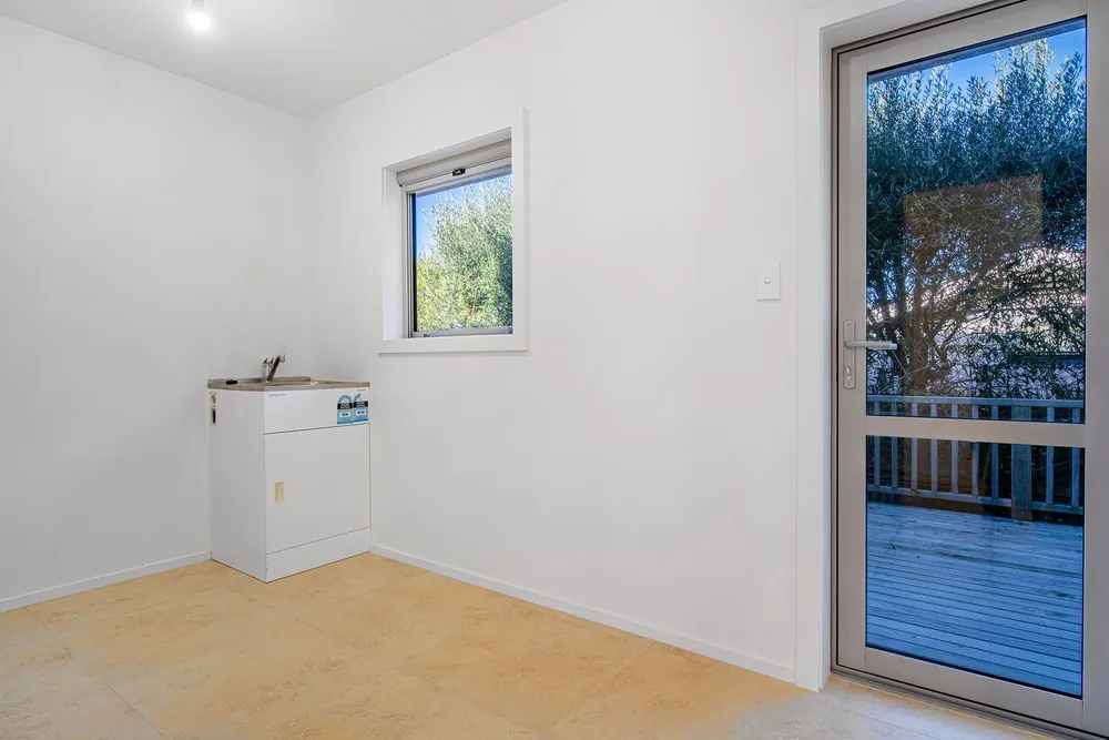 Photos of 2/19 Toroa Street