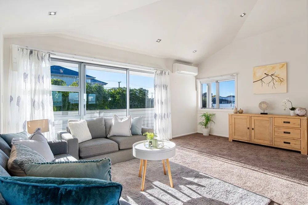 Photos of 2/19 Toroa Street