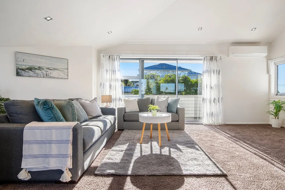 Photos of 2/19 Toroa Street