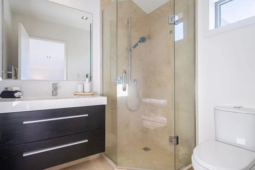 Photos of 2/19 Toroa Street