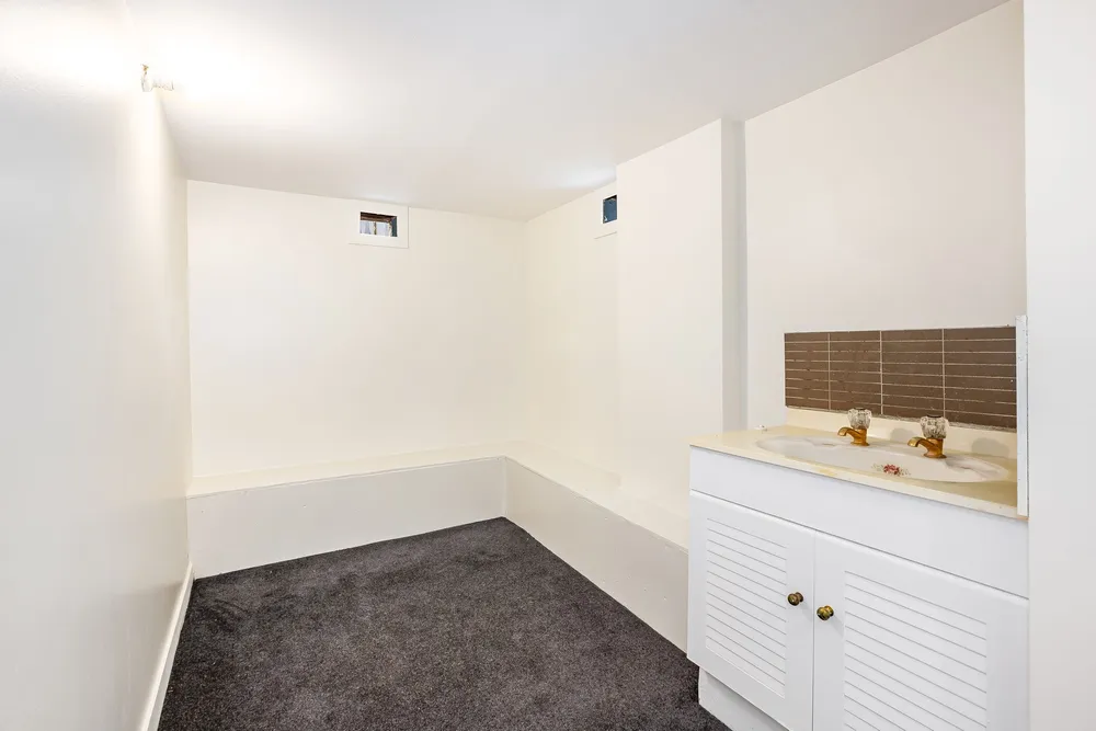 Photos of 10 Anthony Street