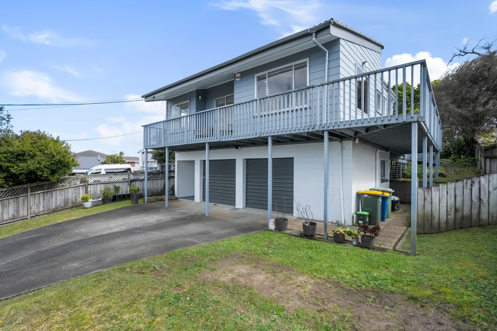 Photos of 9 Edgeworth Road