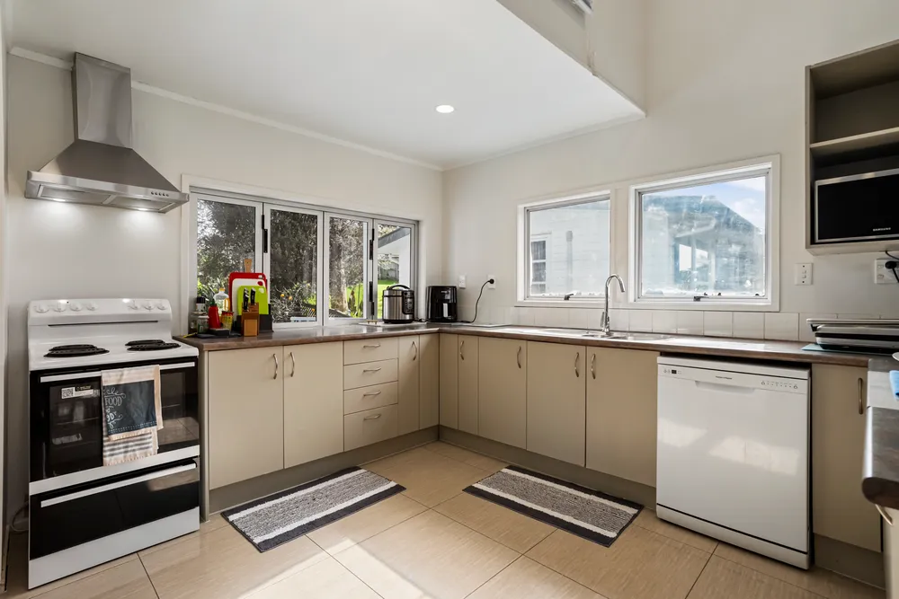 Photos of 9 Edgeworth Road