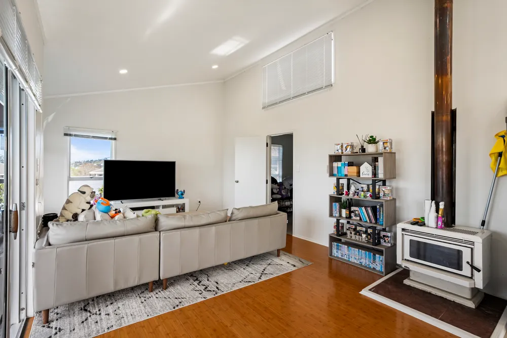 Photos of 9 Edgeworth Road