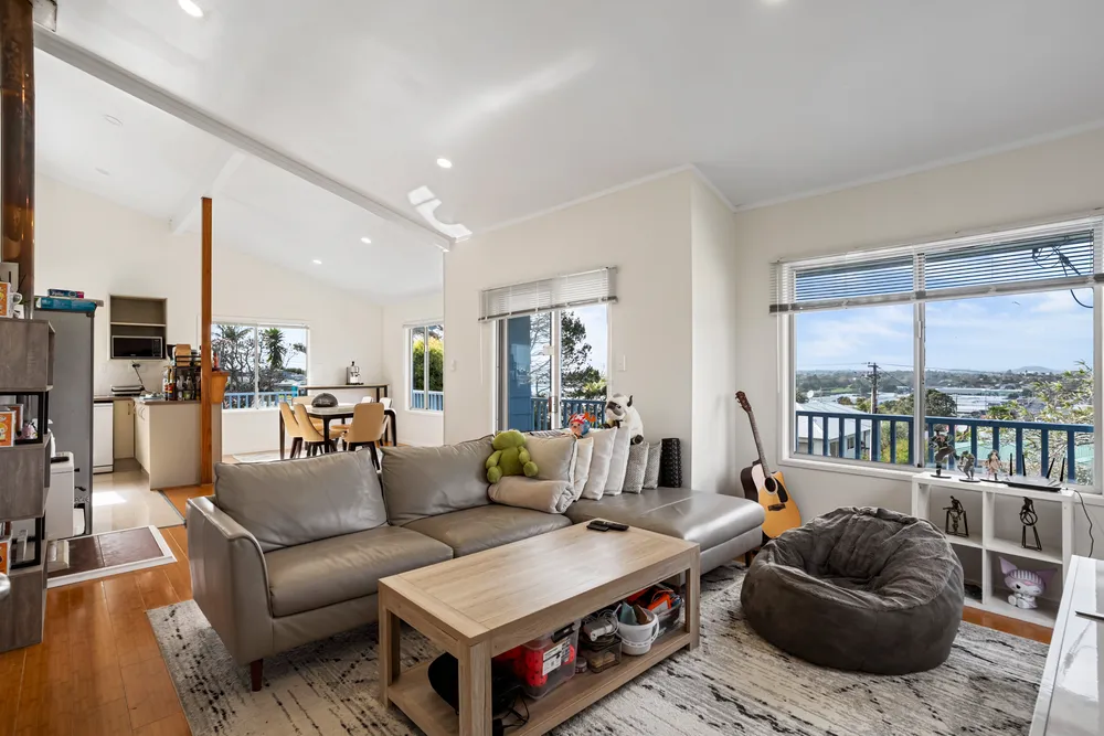 Photos of 9 Edgeworth Road