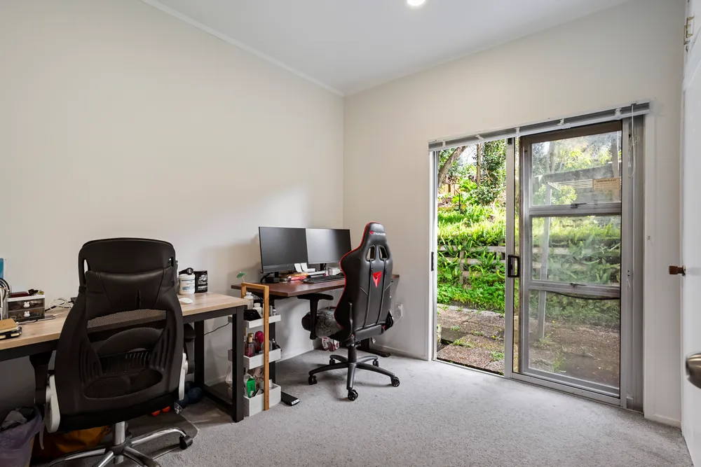 Photos of 9 Edgeworth Road