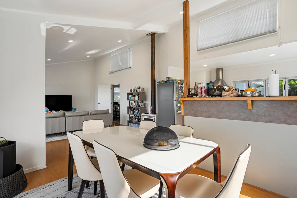Photos of 9 Edgeworth Road