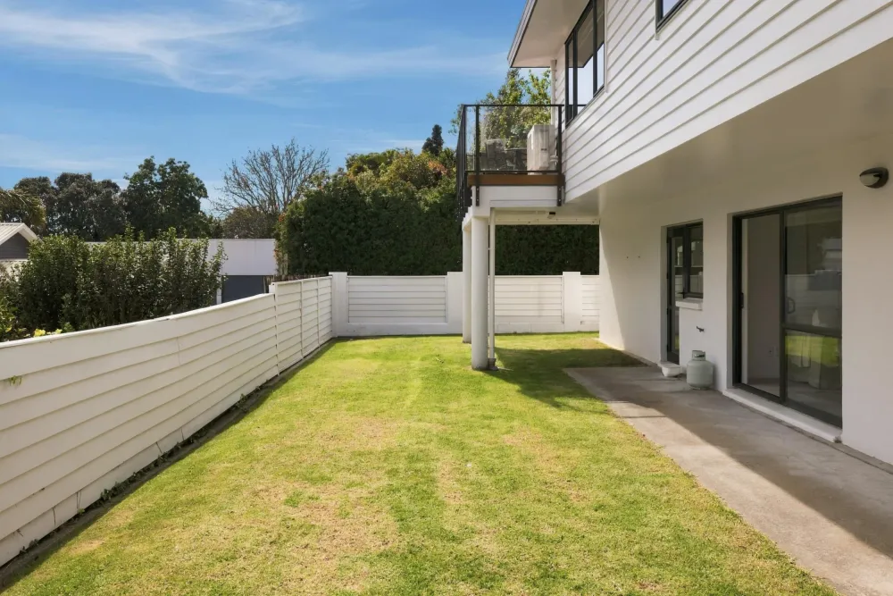 Photos of 30 Judea Road