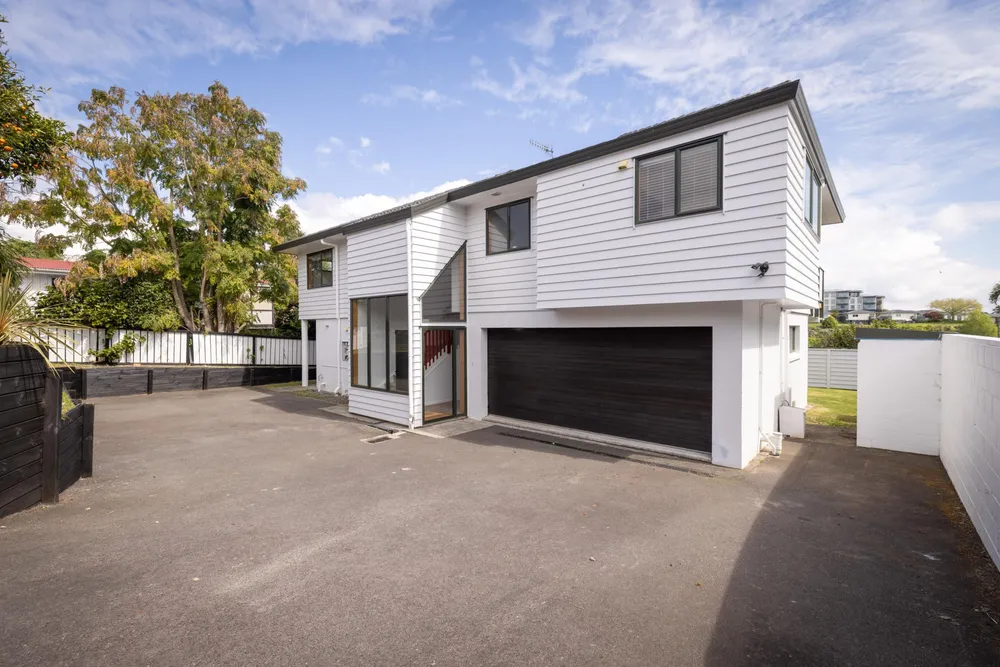 Photos of 30 Judea Road