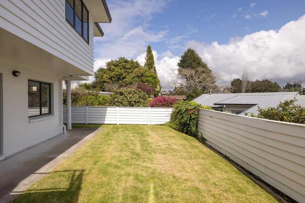Photos of 30 Judea Road