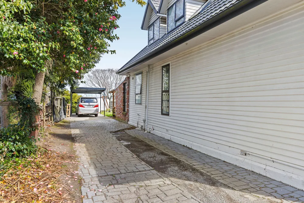 Photos of 40 Hoon Hay Road