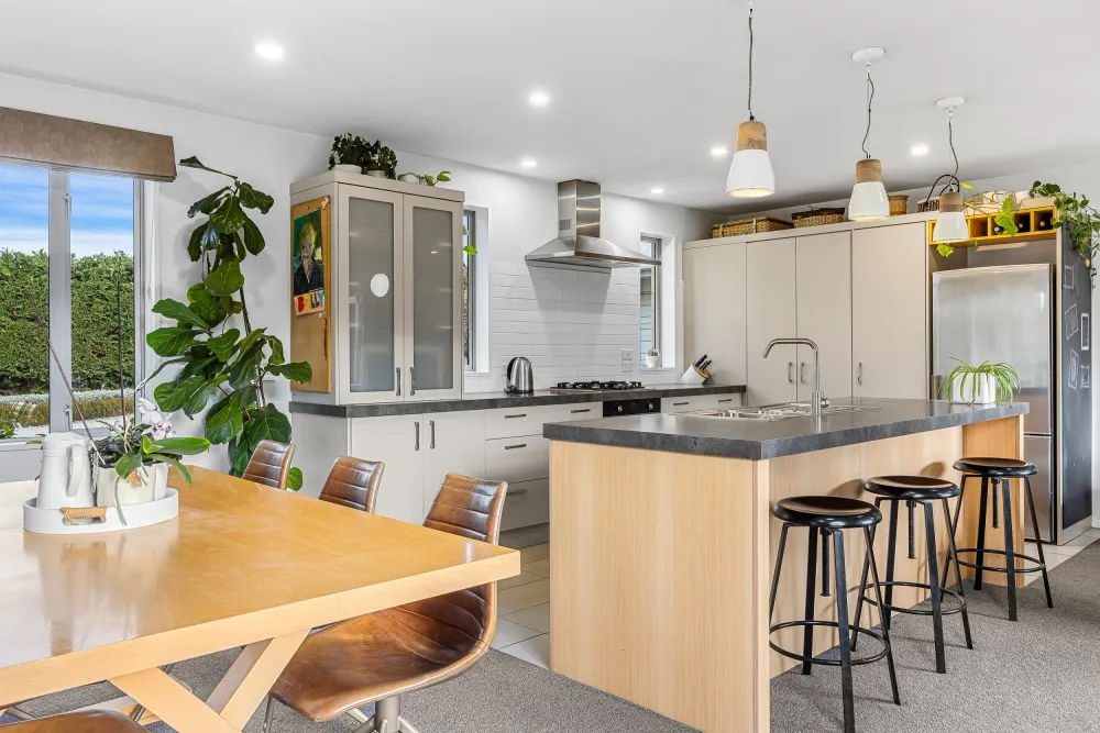 Photos of 30 Wetherfield Lane