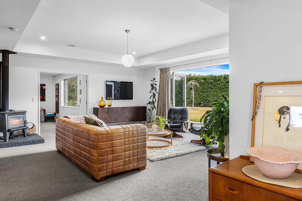 Photos of 30 Wetherfield Lane