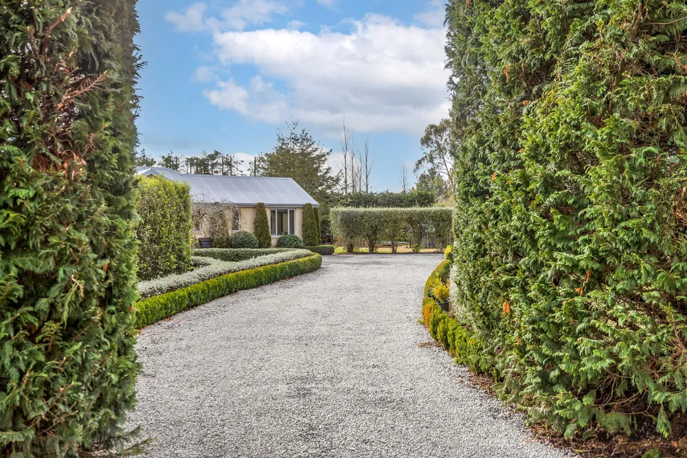Photos of 30 Wetherfield Lane