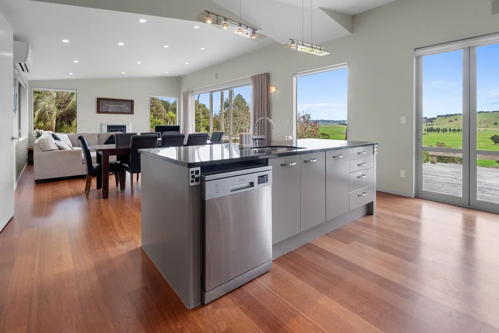 Photos of 415 Crane Road