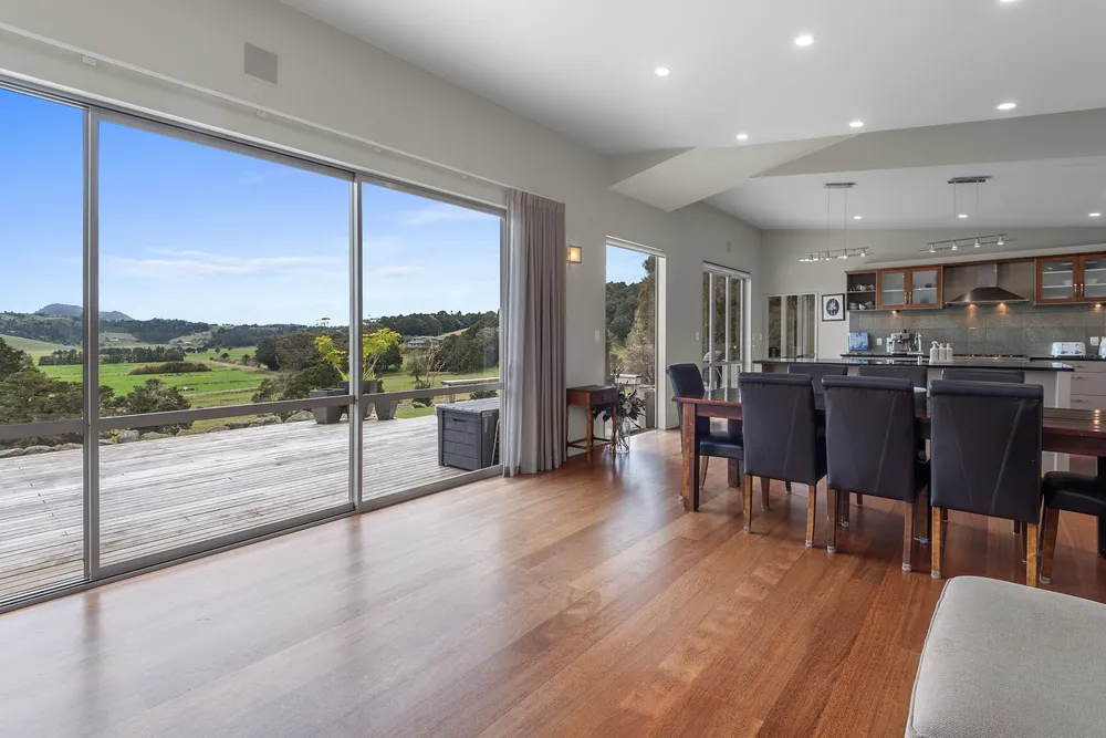 Photos of 415 Crane Road