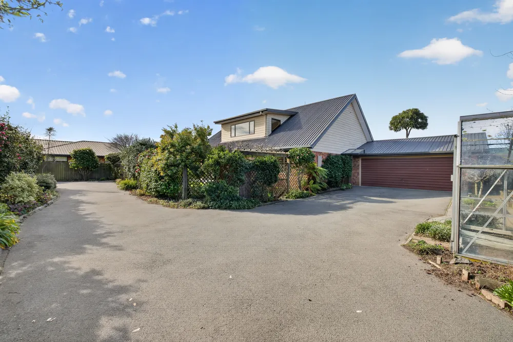 Photos of 14 Tuscany Place