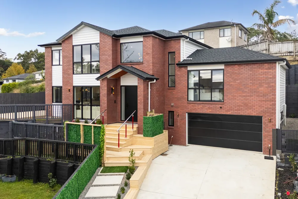 Photos of 18 Mara Way