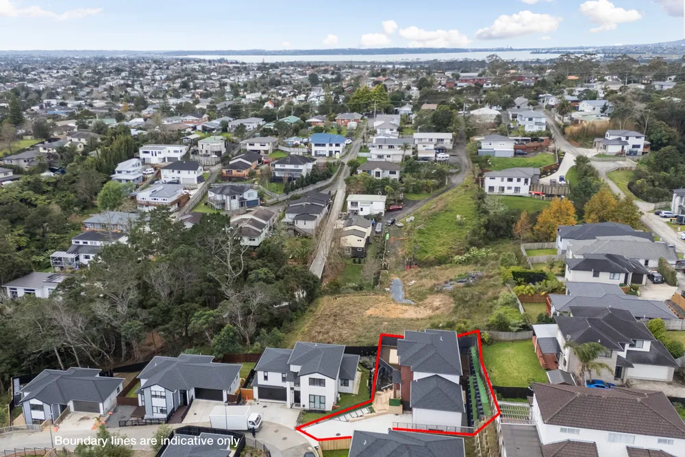 Photos of 18 Mara Way