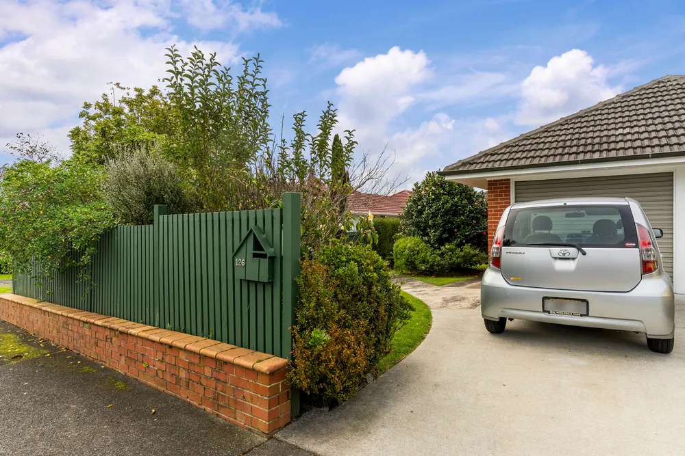 Photos of 126 St Johns Road