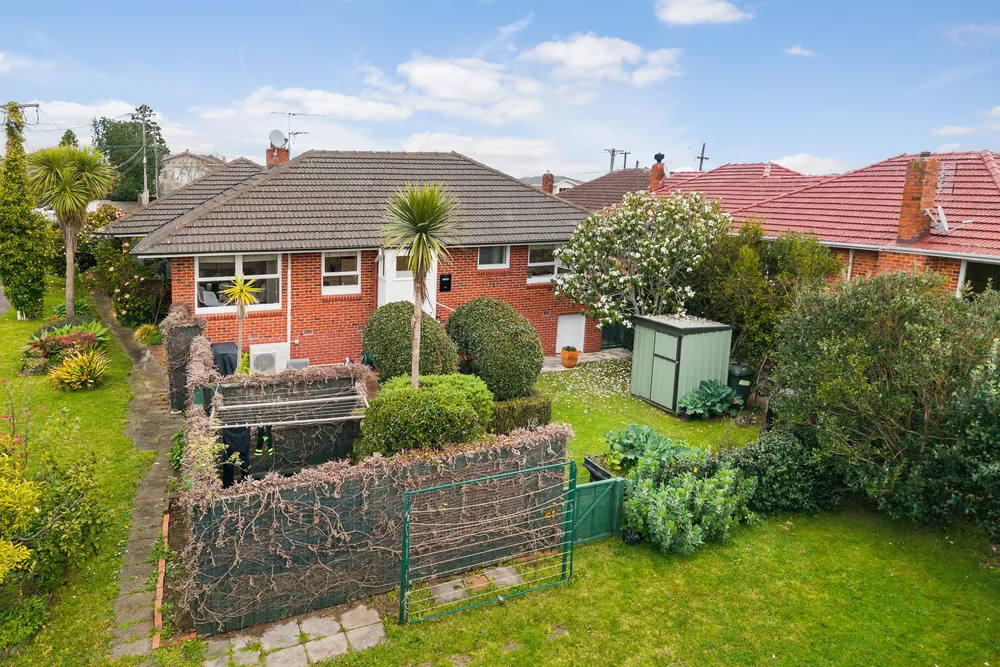 Photos of 126 St Johns Road