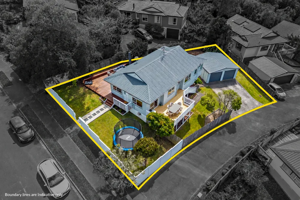 Photos of 27 Ian Sage Avenue