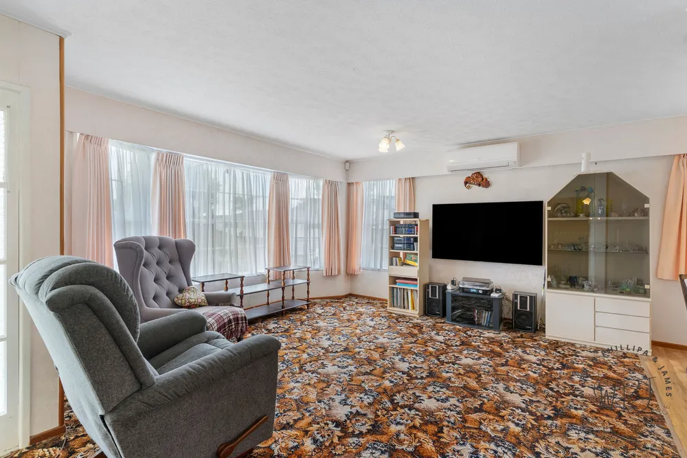 Photos of 40 Beeston Crescent