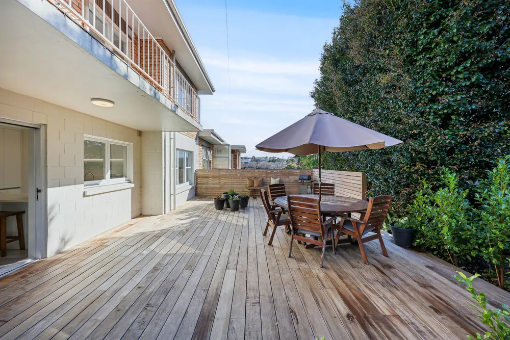 Photos of 2/120 Orakei Road