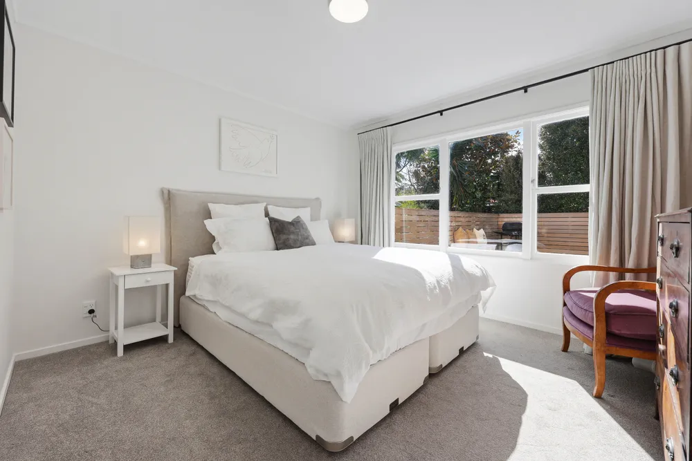 Photos of 2/120 Orakei Road