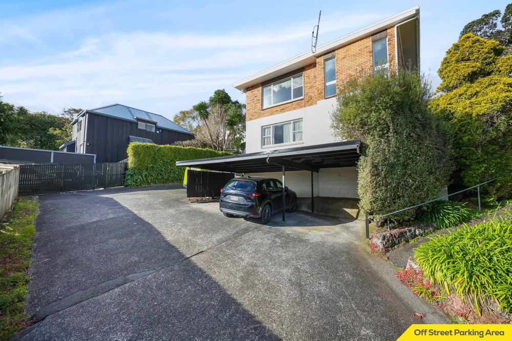 Photos of 2/120 Orakei Road