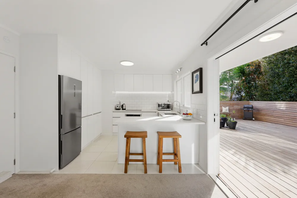 Photos of 2/120 Orakei Road