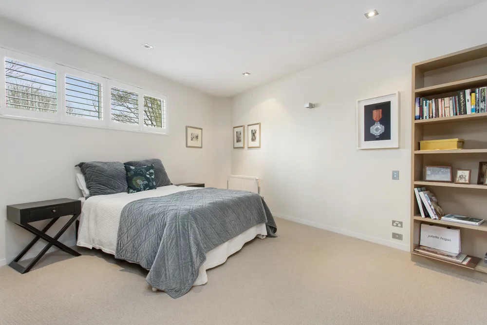 Photos of 93 Merivale Lane