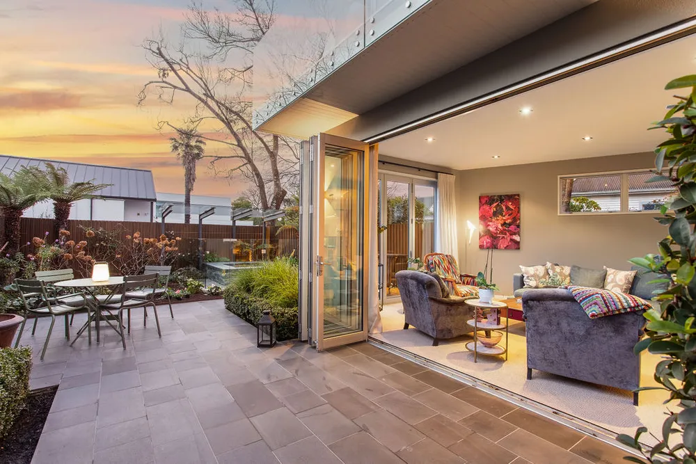 Photos of 93 Merivale Lane