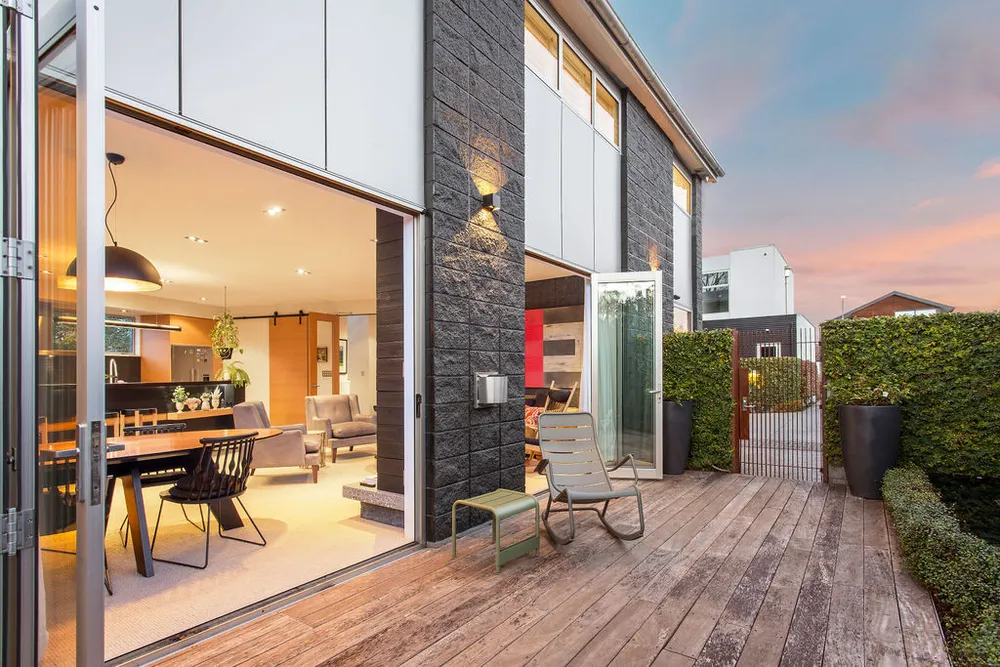 Photos of 93 Merivale Lane