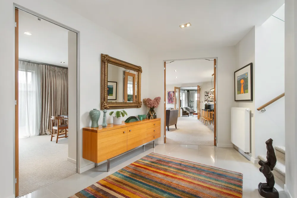 Photos of 93 Merivale Lane