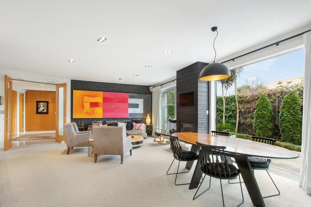 Photos of 93 Merivale Lane