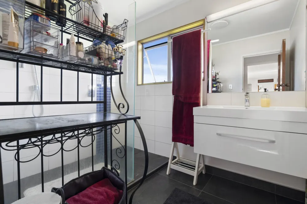 Photos of 64 Tapper Crescent