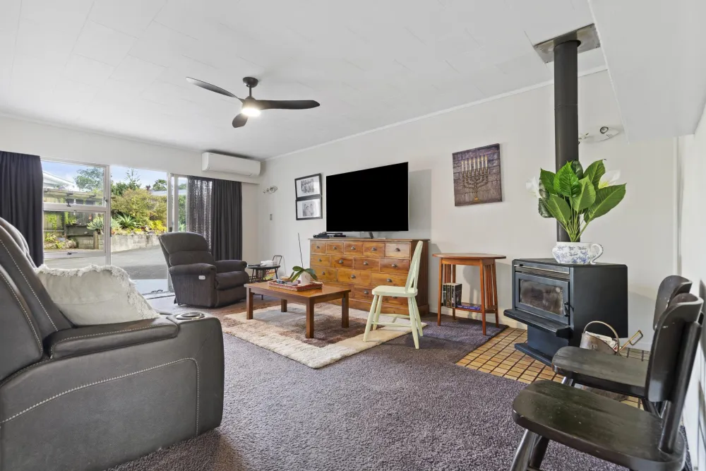 Photos of 64 Tapper Crescent